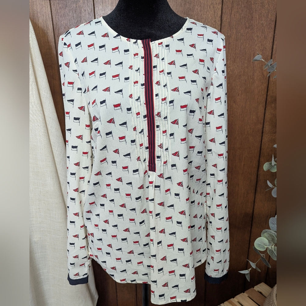 Talbots SZ 4 Nautical Flag Button Top